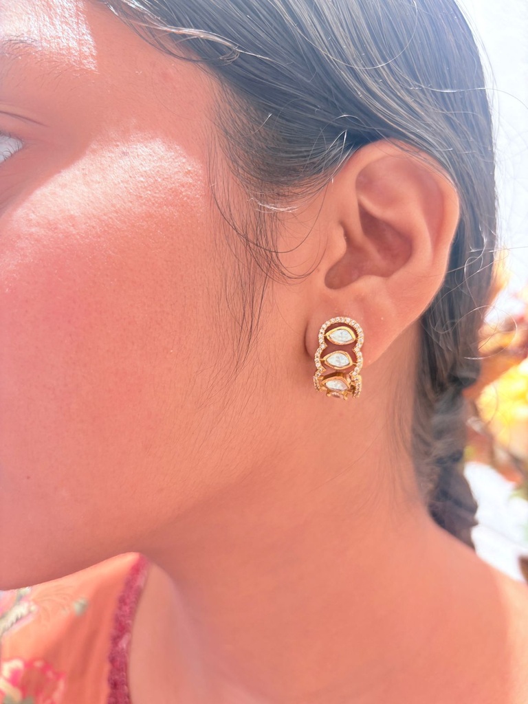 Elegance Moissanite Kundan Huggie
