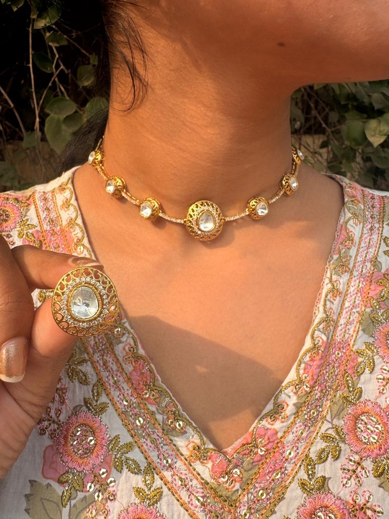 Minimal Kundan Necklace